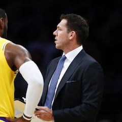 LeBron no quería parar, pero los Lakers le convencieron