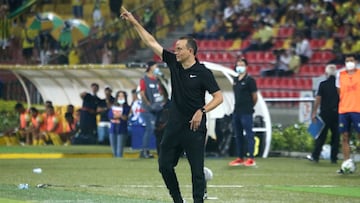 El entrenador dirigió a Nacional durante 48 partidos, de los cuales ganó 25, empató 12 y perdió 11.