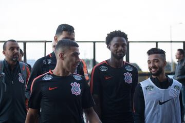 Corinthians ya se adapta a la altura de Bogotá