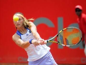 Mariana Duque venció a la alemana (92) Tatjana María con parciales 6-4 y 6-4 y está en cuartos de final.