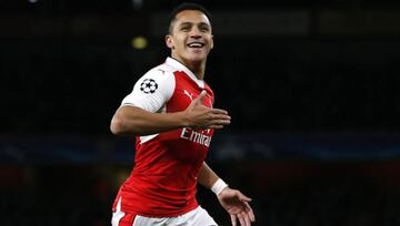 En 2015-2016, Alexis Sánchez fue el máximo asistidor de la Champions League, con cinco pases gol defendiendo al Arsenal inglés.