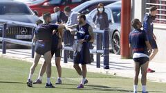 18/05/20
 LEVANTE UD
 CIUDAD DEPORTIVA BU&Ntilde;OL
 ENTRENAMIENTOS GRUPOS REUDUCIDOS
 FASE 1
 PROTOCOLO COVID 19
 MIRAMON
 MORALES
 
 
  CRISIS CORONAVIRUS 