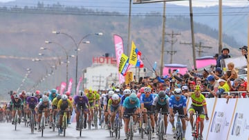 Gaviria desata la locura con triunfo y liderato para el Movistar 