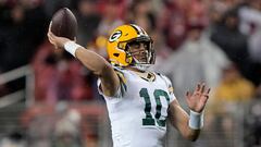 SANTA CLARA, CALIFORNIA - JANUARY 20: Jordan Love #10 of the Green Bay Packers throws a pass during the first half against the San Francisco 49ers in the NFC Divisional Playoffs at Levi's Stadium on January 20, 2024 in Santa Clara, California.   Thearon W. Henderson/Getty Images/AFP (Photo by Thearon W. Henderson / GETTY IMAGES NORTH AMERICA / Getty Images via AFP)