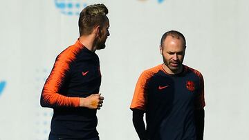 Rakitic desperate for Iniesta to stay