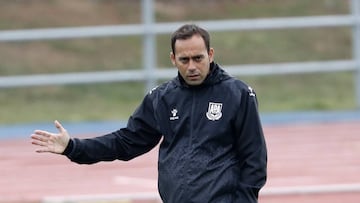 Fran Fernández, en un entrenamiento del Alcorcón.