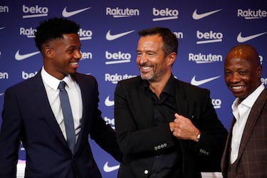 Barcelona want - and need - to give Alejandro Balde a new contract, current deal ends 2024