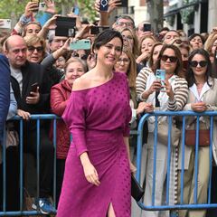 El vestido low cost de Isabel Díaz Ayuso en la boda de Almeida y Teresa Urquijo