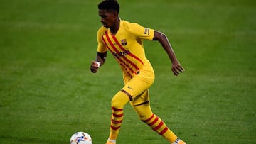 J&uacute;nior Firpo, en el partido ante el N&agrave;stic.