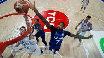 Brandon Ingram, de Estados Unidos, en una acci¨®n defensiva.