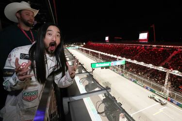 Steve Aoki, DJ, remezclador y productor discográfico estadounidense.