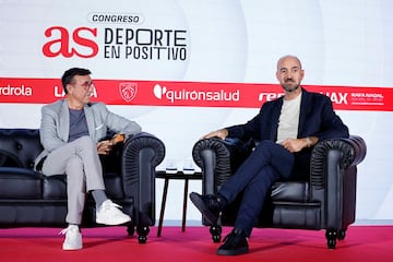 José Hidalgo, presidente de ADESP, a la izquierda, y Jesús Mínguez, redactor jefe de Más Deporte de AS, a la derecha.