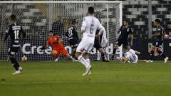 Colo Colo recibe a Corinthians por la Copa Libertadores. 