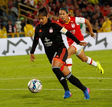 Partidazo en El Campín entre Santa Fe y América de Cali, por las semifinales del fútbol femenino.