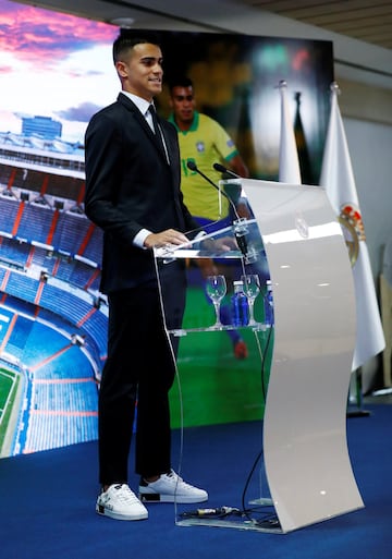 Reinier durante la presentación. 