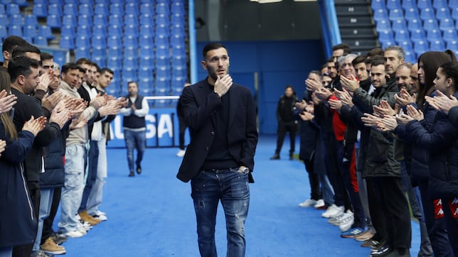 Lucas Pérez rechaza una oferta para jugar en el PSV