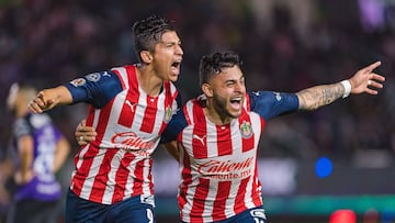 Angel Zaldivar celebrates his goal 0-1 with  Alexis Vega of Guadalajara during the game Mazatlan FC vs Guadalajara, corresponding to 17th round of the Torneo Apertura Grita Mexico A21 of the Liga BBVA MX, at El Kraken Stadium, on November 05, 2021.
 
 &lt