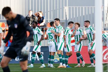 18/11/23 PRIMERA FEDERACION PARTIDO
ATLETICO DE MADRID FILIAL - CORDOBA CF
CARLOS CELEBRA  EL 0-1