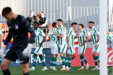 Una tormenta de goles del Córdoba ahoga al Atleti B