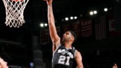 Inhumano Duncan: 29-10-2 y tapón decisivo a Harden