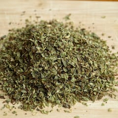 La hierba aromática que se utiliza en la cocina, previene los calambres en deportistas y estimula la producción de colágeno