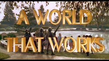 La gente sigue sin entender de qué va realmente ‘Starship Troopers’ casi treinta años después