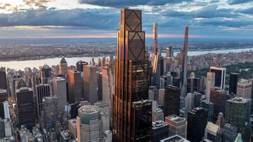 The $4 billion JP Morgan tower draws criticism for its massive steel use and questionable environmental impact despite net-zero claims.