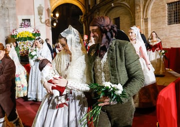 Este mircoles, 19 de marzo y da de San Jos, se celebrar el emocionante "Da de la Crem" en las Fallas de Valencia, donde ms de 700 monumentos que los artistas falleros han levantado por toda la ciudad ardern en un espectculo impresionante. Marcando el broche de oro de la fiesta ms emblemtica de Valencia y una de las ms multitudinarias de toda Espa?a. La noche se iluminar con fuegos artificiales.