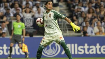 Nahuel Guzmán durante la final de vuelta de la Concachampions contra Monterrey.