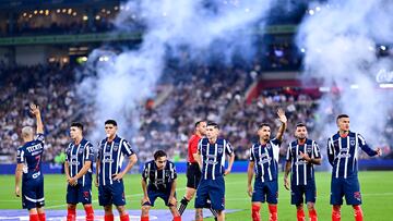Soccer Football - Liga MX - Play Off - First Round - Monterrey v Pachuca - Estadio BBVA, Monterrey, Mexico - April 27, 2025 Monterrey players line up before the match REUTERS/Cristian De Marchena