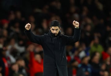 FILE PHOTO: Soccer Football - Carabao Cup - Quarter Final - Arsenal v Crystal Palace - Emirates Stadium, London, Britain - December 18, 2024 Arsenal manager Mikel Arteta celebrates after the match Action Images via Reuters/Andrew Boyers EDITORIAL USE ONLY. NO USE WITH UNAUTHORIZED AUDIO, VIDEO, DATA, FIXTURE LISTS, CLUB/LEAGUE LOGOS OR 'LIVE' SERVICES. ONLINE IN-MATCH USE LIMITED TO 120 IMAGES, NO VIDEO EMULATION. NO USE IN BETTING, GAMES OR SINGLE CLUB/LEAGUE/PLAYER PUBLICATIONS. PLEASE CONTACT YOUR ACCOUNT REPRESENTATIVE FOR FURTHER DETAILS../File Photo