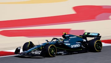 Formula One F1 - Pre-Season Testing - Bahrain International Circuit, Sakhir, Bahrain - February 22, 2024 Aston Martin's Fernando Alonso in action during testing REUTERS/Hamad I Mohammed