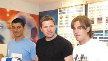 <b>OTROS DOS MÁS. </b>Piterman presentó ayer a Aloisi y Mena, justo en el día en el que su Alavés echó a rodar en su vuelta a Primera.