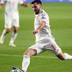 Alemany sigue la negociación de Gayà y el Valencia