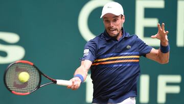 Bautista bate a Khachanov y avanza a semifinales