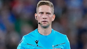 El colegiado noruego Espen Eskås.