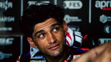 Jorge Martin en el box de Aprilia en MotoGP.
