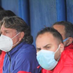 El 'Boquerón' Esteban debuta con derrota en el derbi de Jerez