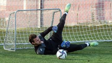 Dimitrievski, con la selecci&oacute;n de Macedonia del Norte.