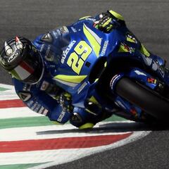 Aprilia anuncia a Iannone y cierra otra puerta a Pedrosa