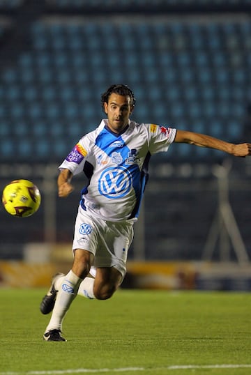 Tras el fracaso en busca del boleto a los Juegos Olímpicos de Beijing 2008, Santiago Fernández formó parte del plantel de Toluca que consiguió el título del Apertura 2008. Para el Clausura 2009 fichó con Puebla. Acabando el torneo se retiró del futbol. Tenía 25 años.
