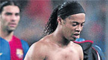 <b>21-2-07. </b>Ronaldinho, el miércoles, tras jugar ante el Liverpool.