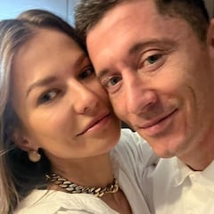 Lewandowski y su esposa sufrieron un aborto antes de ser padres en un parto casi fatídico