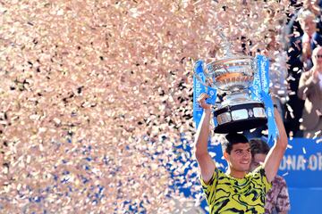 Victoria de Carlos Alcaraz sobre Stefanos Tsitsipas en la final del Conde de God¨® 2023.