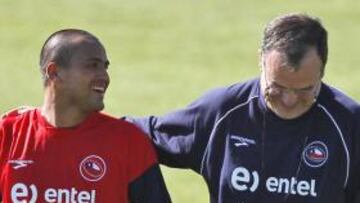 Bielsa por fin muestra a sus titulares