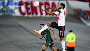 BUENOS AIRES, ARGENTINA - JULY 31: Miguel Borja of River Plate looks at the ball during a match between River Plate and Sarmiento as part of Liga Profesional 2022 at Estadio Monumental Antonio Vespucio Liberti on July 31, 2022 in Buenos Aires, Argentina. (Photo by Marcelo Endelli/Getty Images)