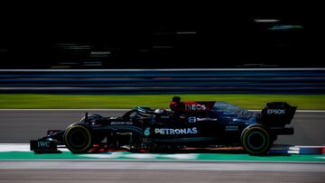 Hamilton durante la clasificación del GP de Hungría.