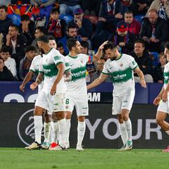 La plantilla del Elche CF, de vacaciones sine die