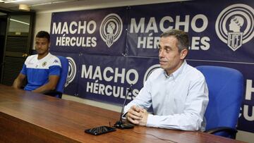 10-09-20
HERCULES
PRESENTACION JUGADOR TANO BONNIN
CARMELO DEL POZO