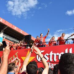One team, one city: newly-promoted Girona party like it's 2017